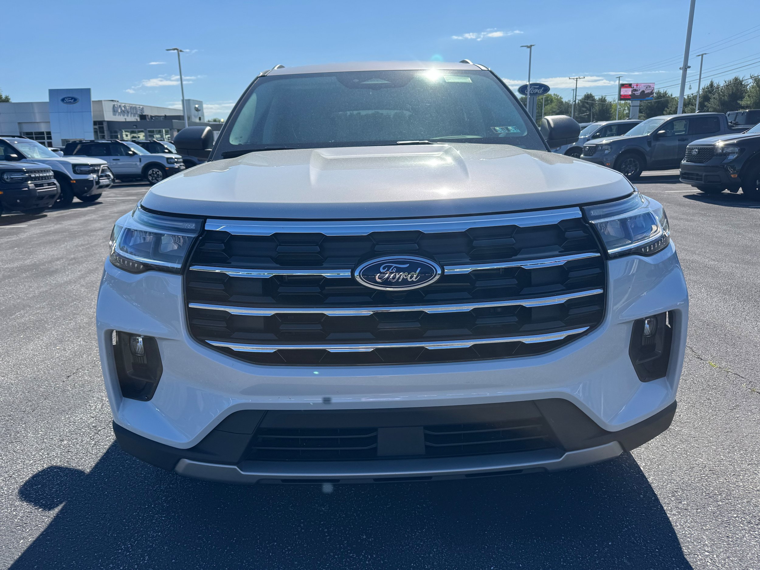 Used 2026 Ford Explorer Active w/ Active Comfort Package AWD/4WD image 9