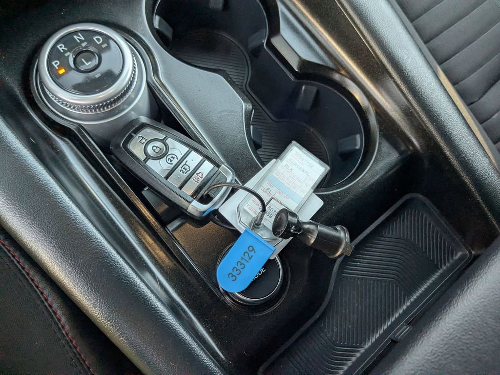 Used 2025 Ford Explorer ST-Line w/ ST-Line Street Pack image 31