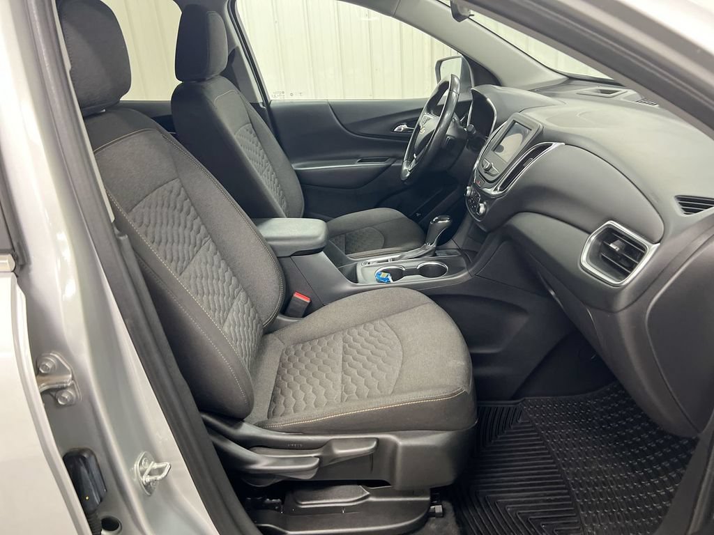 Used 2021 Chevrolet Equinox LT FWD image 21