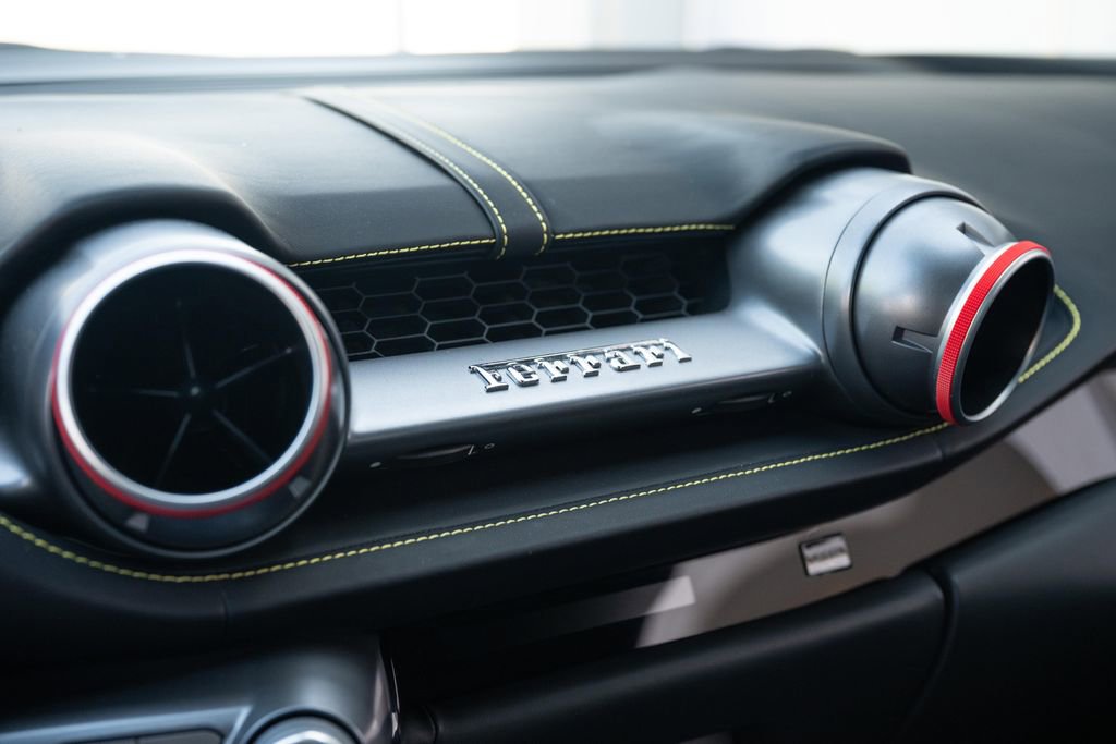 Used 2020 Ferrari 812 Superfast image 43