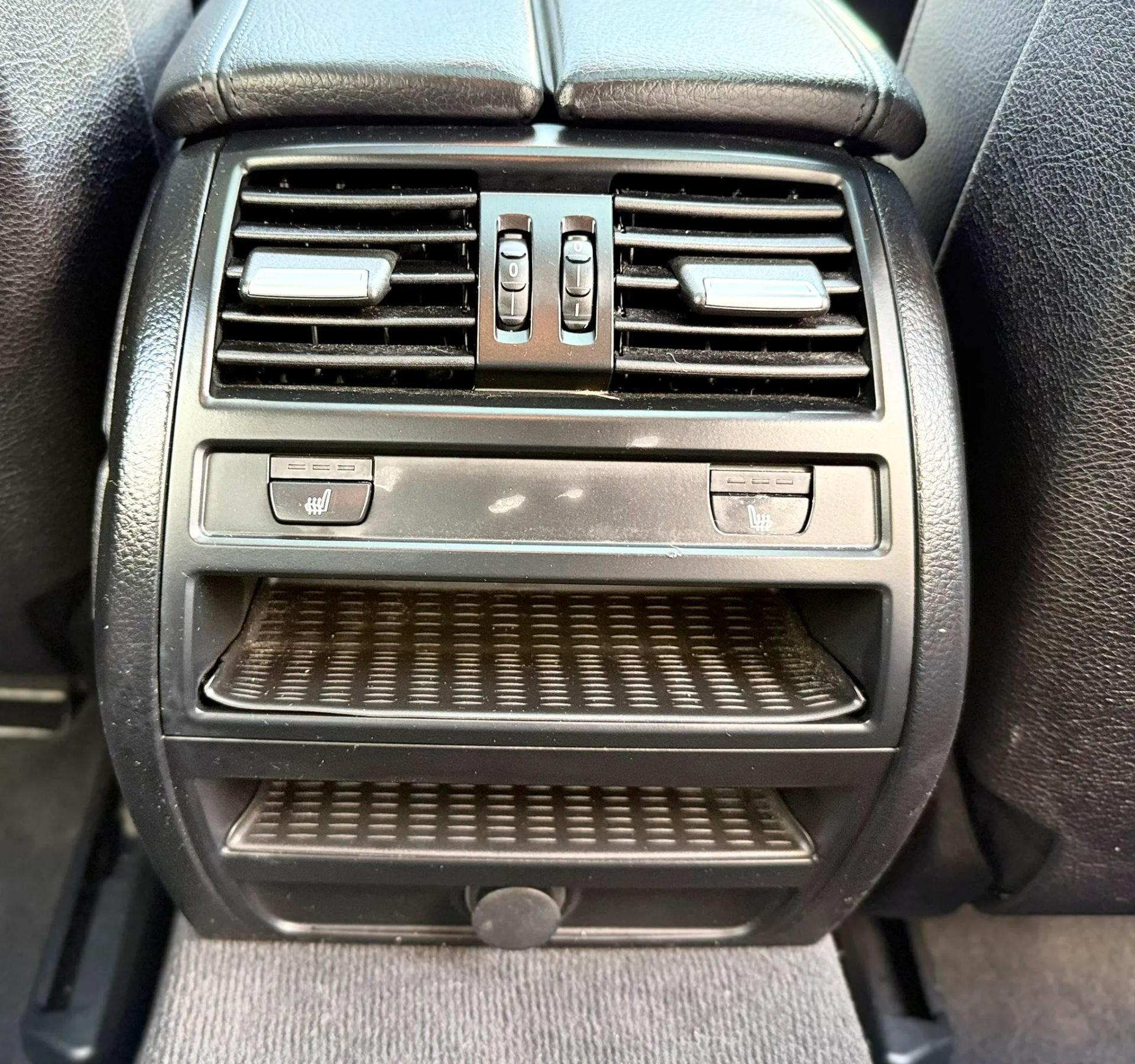 Used 2014 BMW 528i xDrive Sedan AWD/4WD image 32