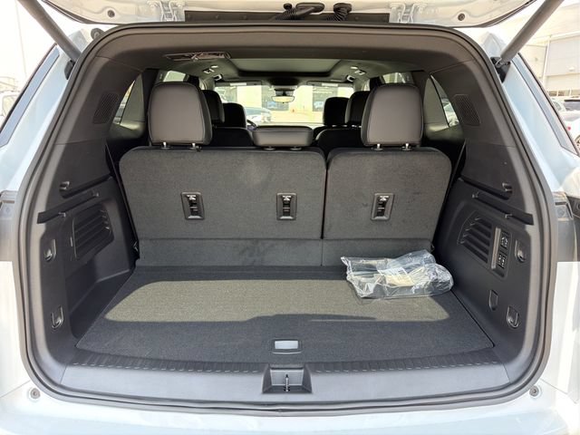 New 2026 Buick Enclave Avenir w/ Super Cruise Package FWD image 24