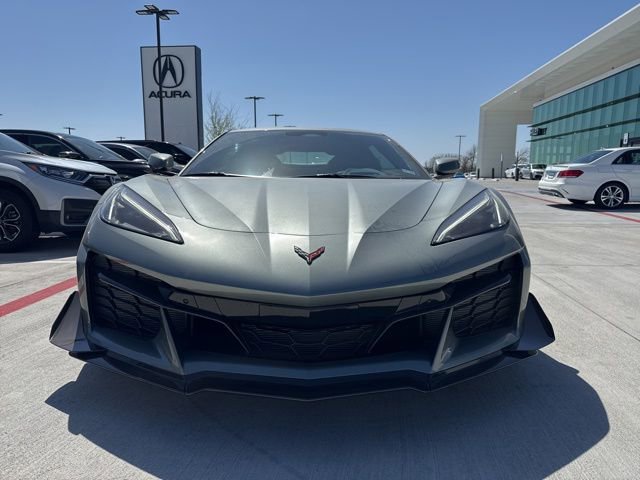 Used 2024 Chevrolet Corvette Z06 w/ Z07 Performance Package image 2
