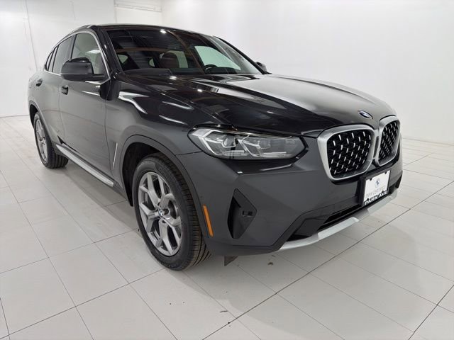 Certified 2023 BMW X4 xDrive30i w/ Premium Package image 7