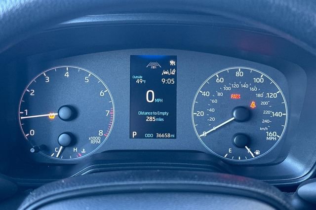 Certified 2024 Toyota Corolla LE image 28