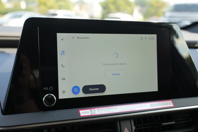 Used 2026 Toyota Prius Plug-In Hybrid FWD image 32