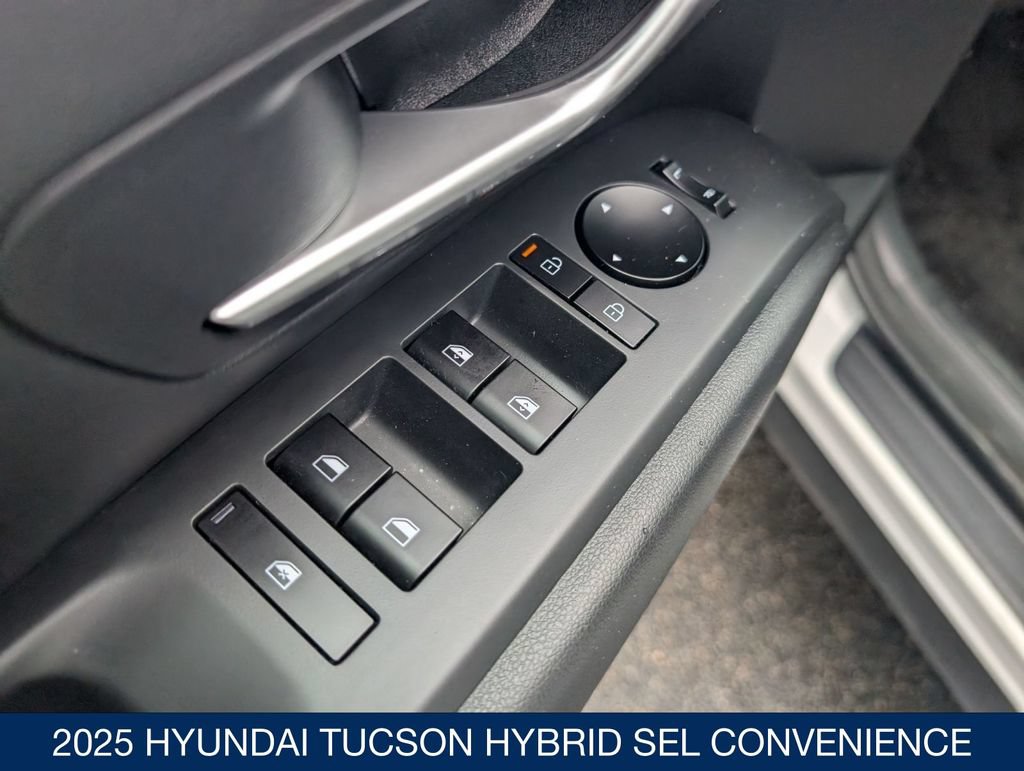 Certified 2025 Hyundai Tucson SEL AWD/4WD image 12