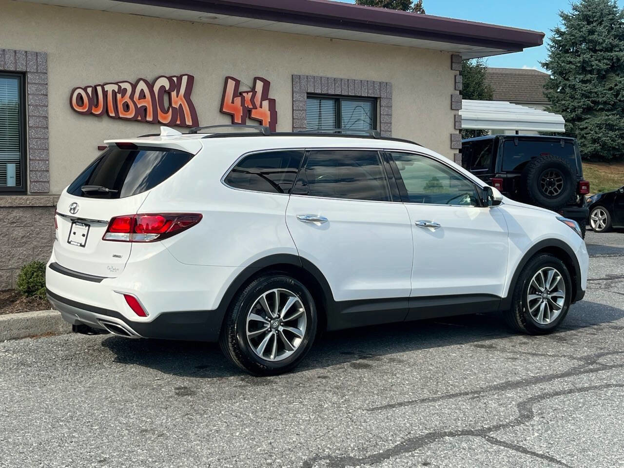Used 2018 Hyundai Santa Fe SE w/ SE Premium Package 02 image 3