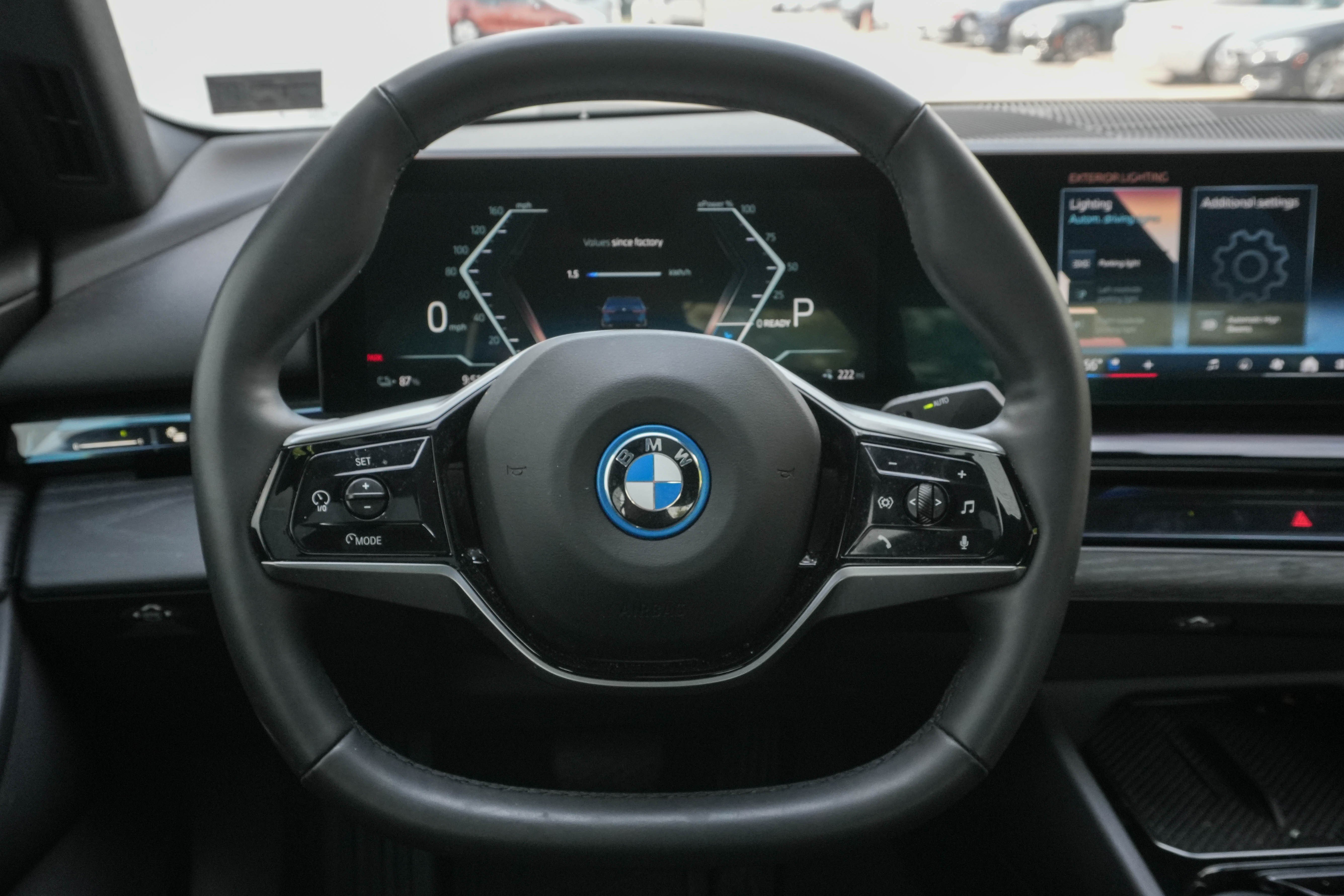 Certified 2024 BMW i5 eDrive40i w/ Convenience Package RWD image 17