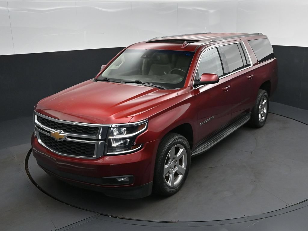 Used 2020 Chevrolet Suburban LT w/ Luxury Package RWD image 30