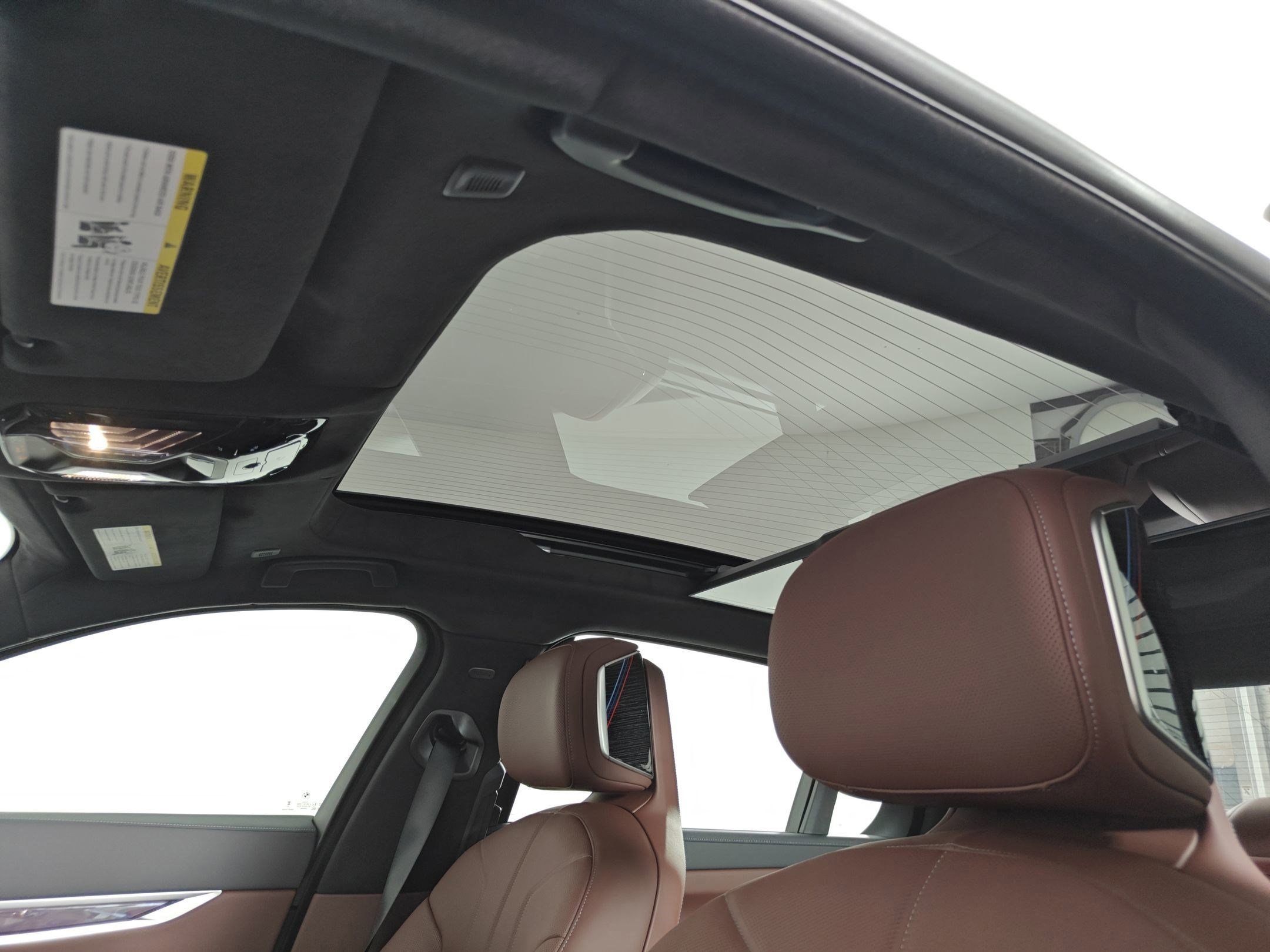 Used 2025 BMW 740i w/ Executive Package image 14