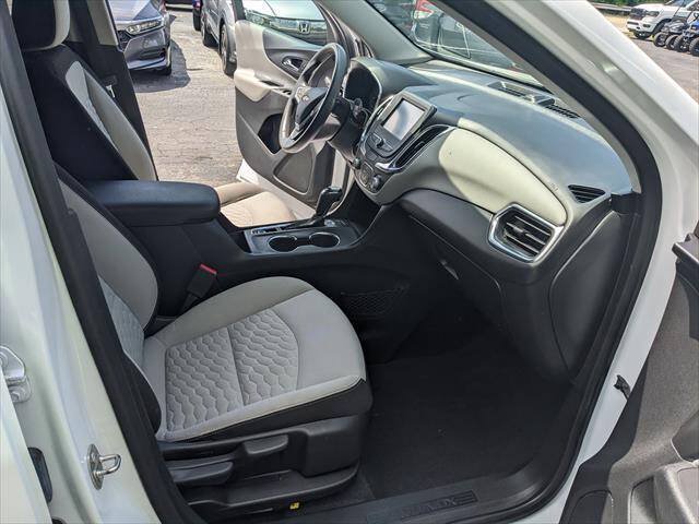 Used 2018 Chevrolet Equinox LS AWD/4WD image 16