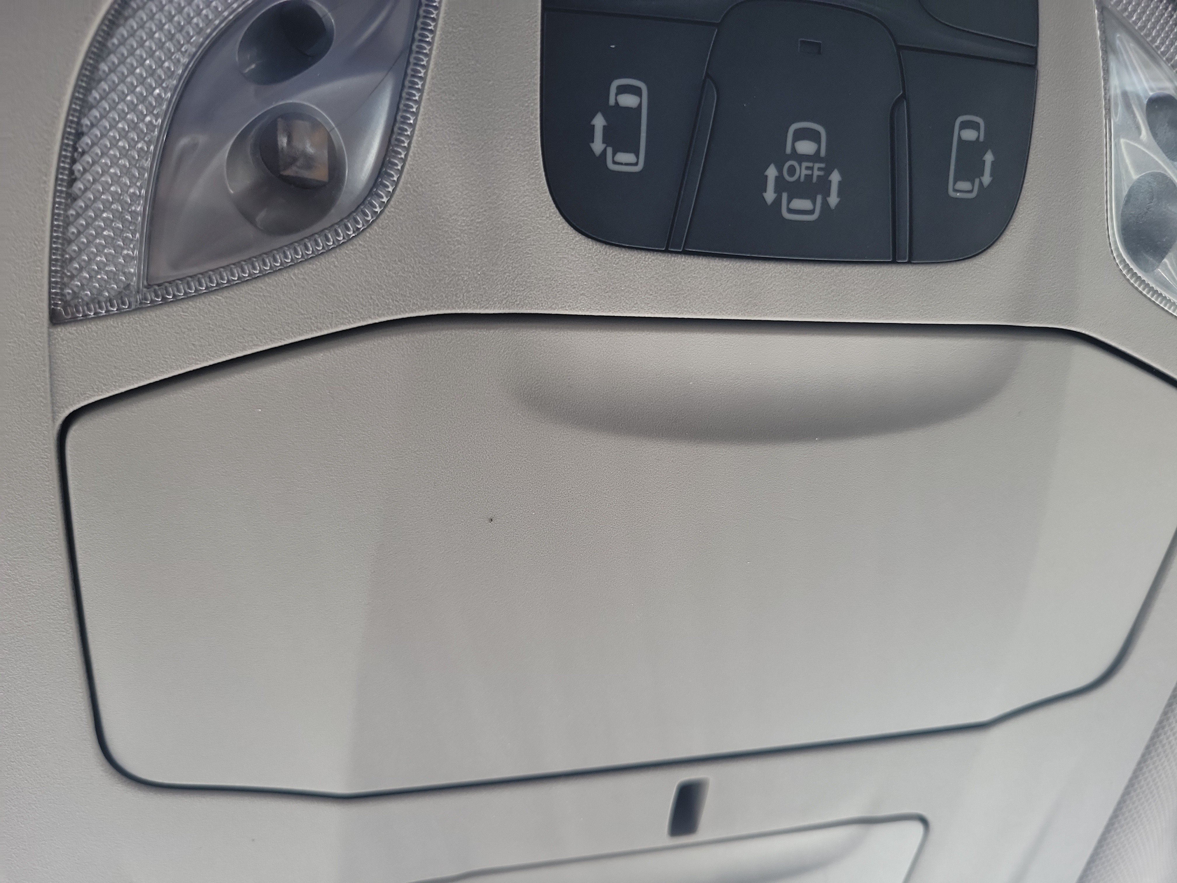 Used 2024 Chrysler Voyager LX FWD image 29