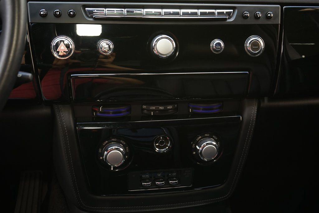 Used 2013 Rolls-Royce Phantom Sedan image 17