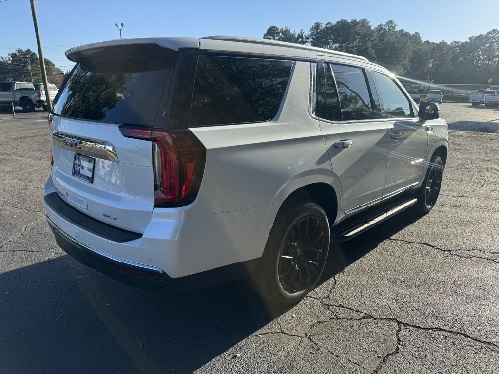 Used 2023 GMC Yukon SLT w/ SLT Premium Package image 8