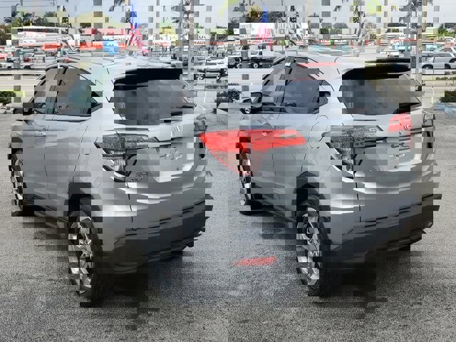 Used 2017 Honda HR-V EX image 5