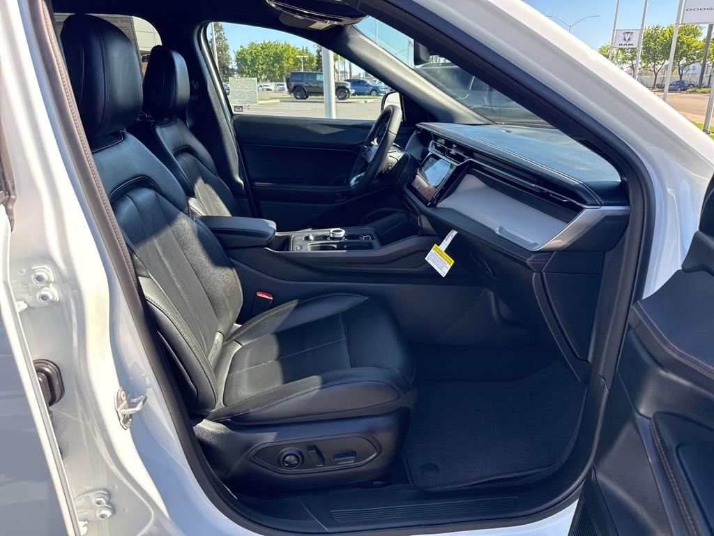 New 2026 Jeep Cherokee Limited image 13