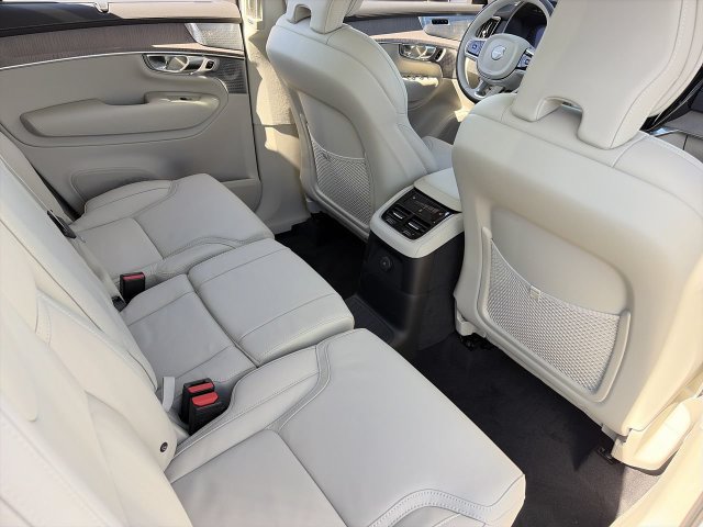 New 2027 Volvo XC90 T8 Ultra AWD/4WD image 15