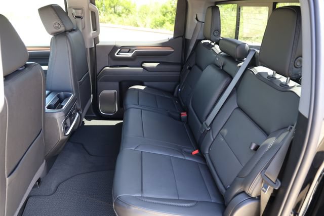 New 2026 GMC Sierra 1500 Denali w/ Technology Package AWD/4WD image 13