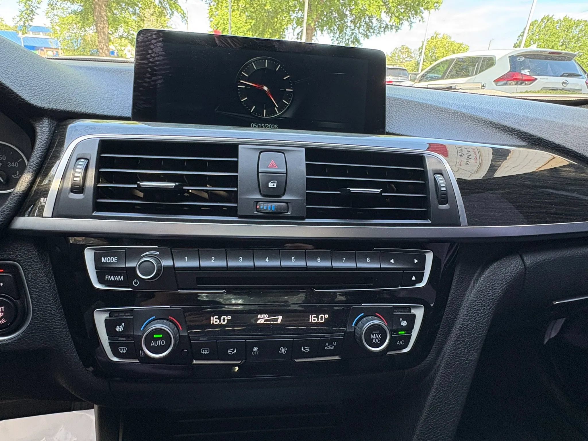 Used 2017 BMW 330i xDrive Sedan AWD/4WD image 35