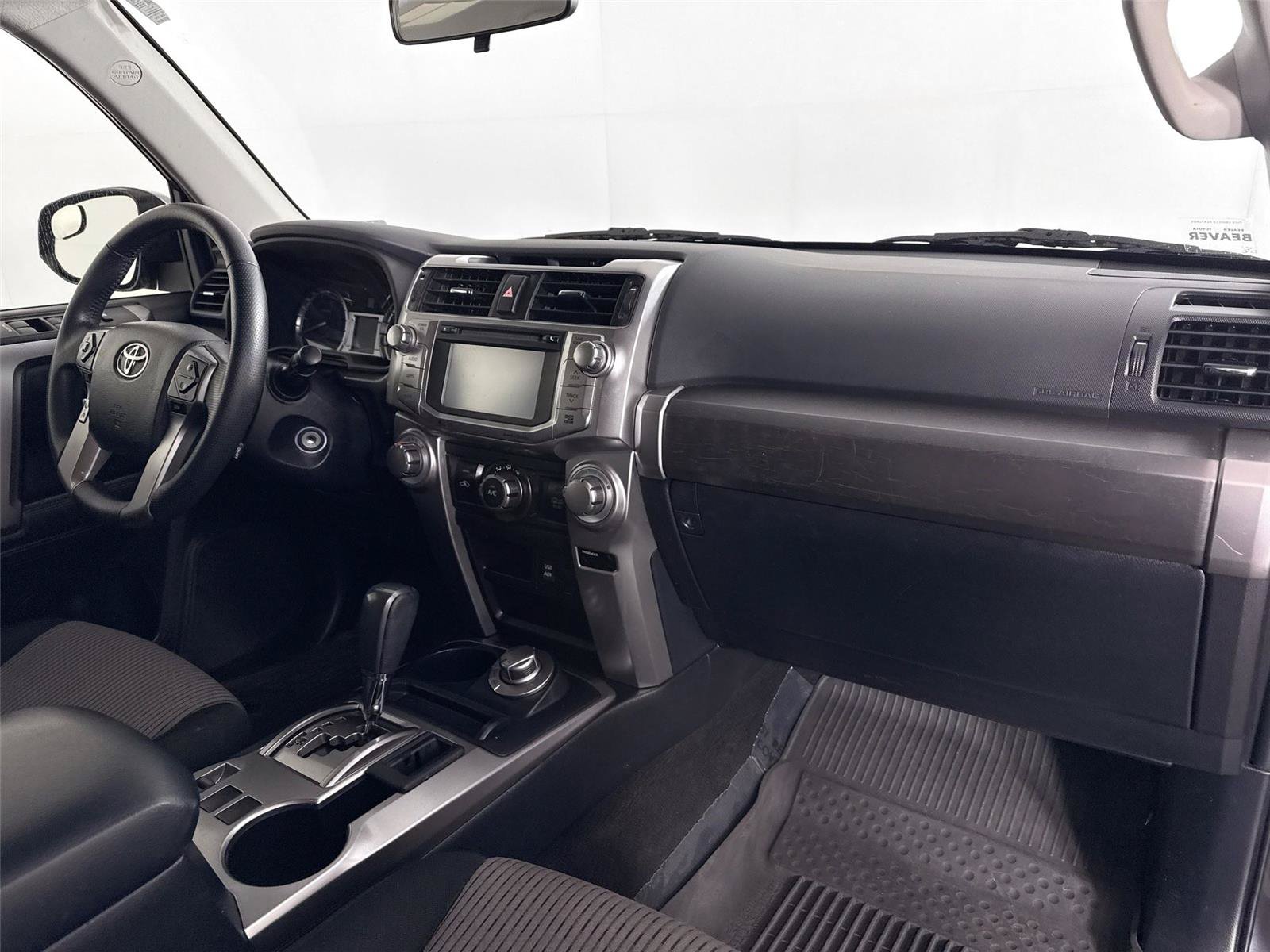 Used 2019 Toyota 4Runner SR5 AWD/4WD image 40
