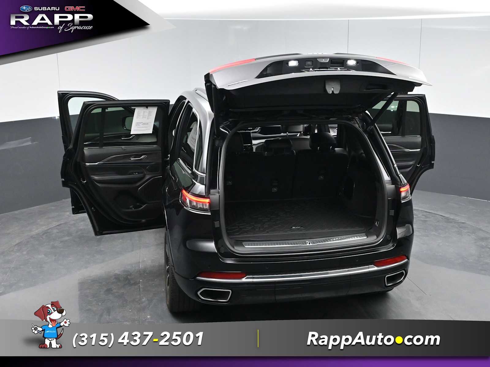 Used 2023 Jeep Grand Cherokee Overland w/ Luxury Tech Group IV AWD/4WD image 68