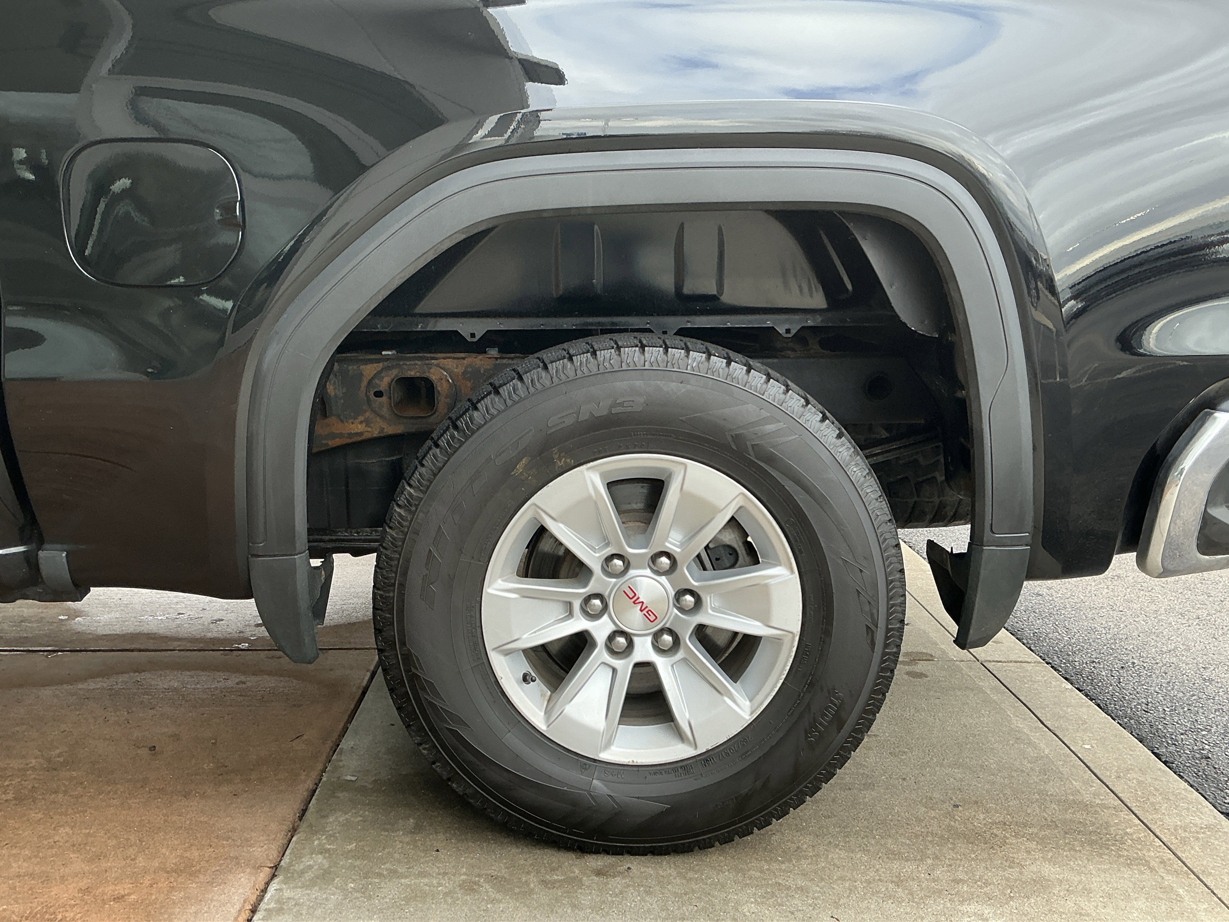 Used 2023 GMC Sierra 1500 SLE image 23