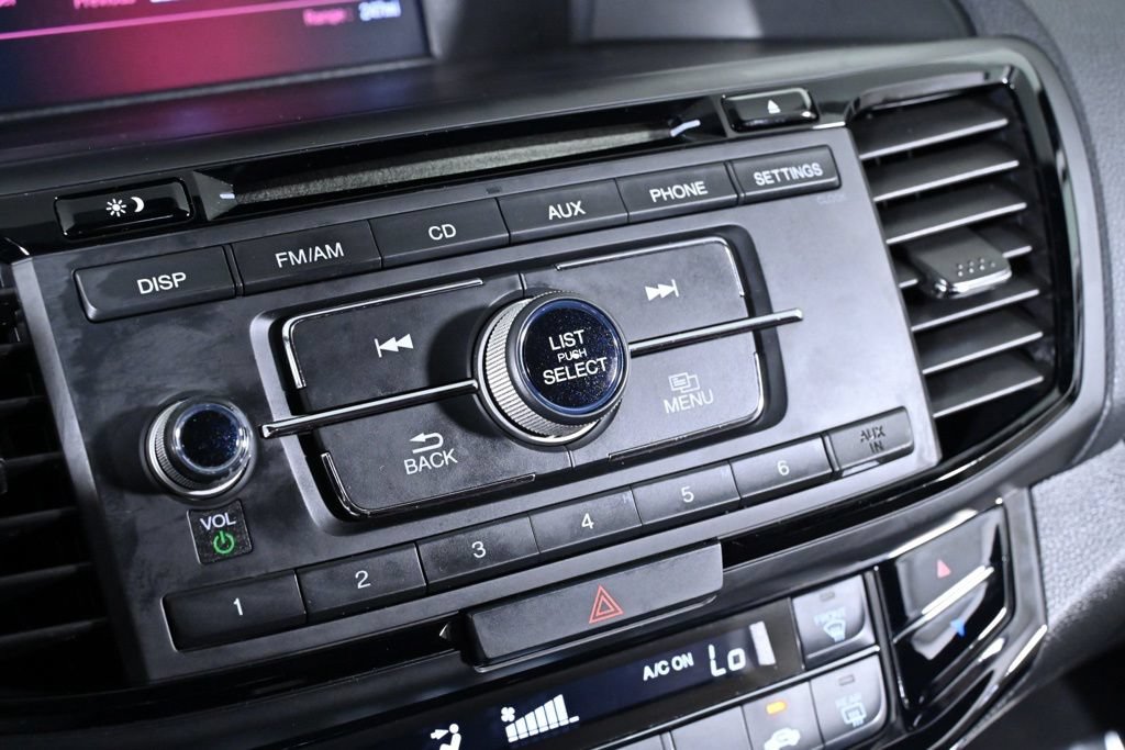 Used 2017 Honda Accord Sport image 14