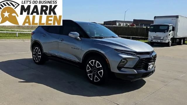 Used 2024 Chevrolet Blazer RS w/ LPO, Sport Package FWD image 2