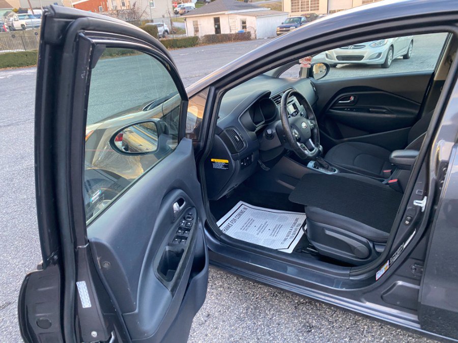 Used 2013 Kia Rio EX w/ Convenience Pkg image 11