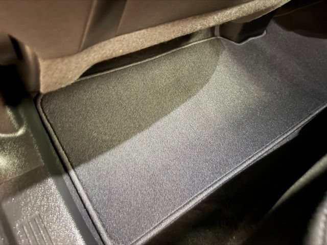 Used 2025 Chevrolet Equinox LT w/ Midnight Edition FWD image 19