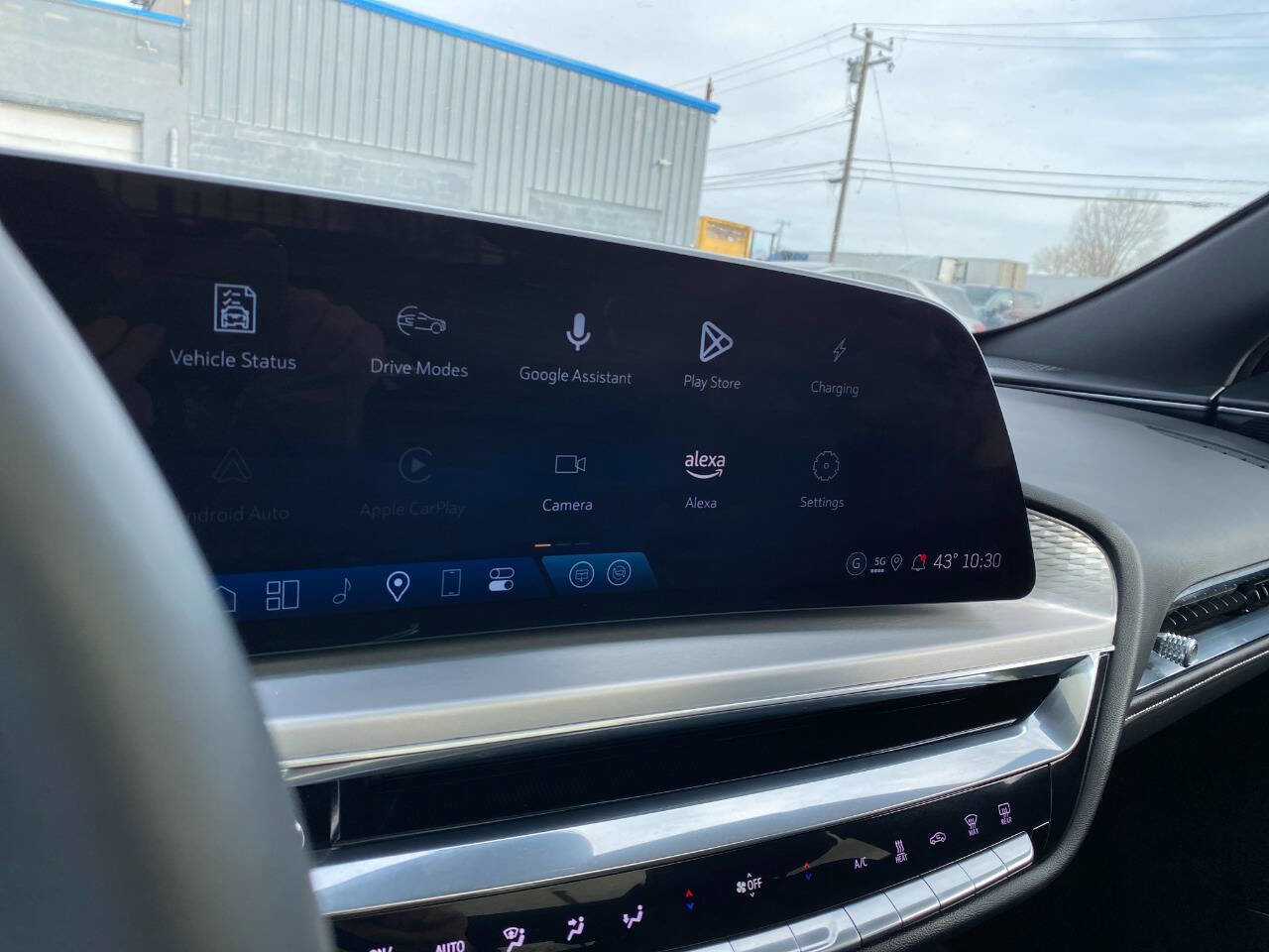 Used 2025 Cadillac Lyriq Sport w/ LPO, Floor Liner Package image 18