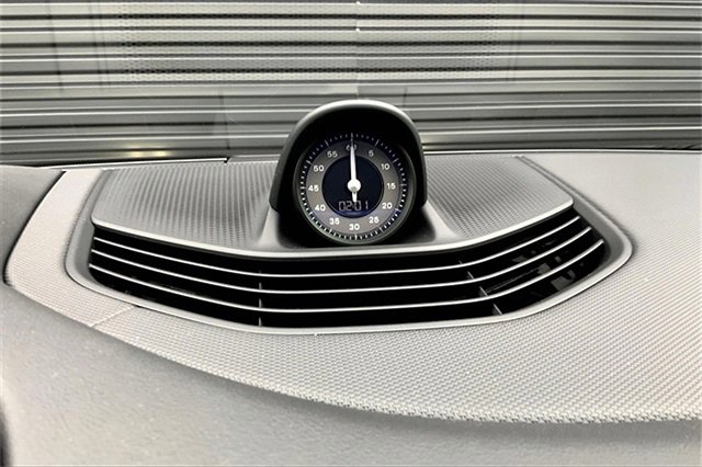 New 2025 Porsche Taycan image 29