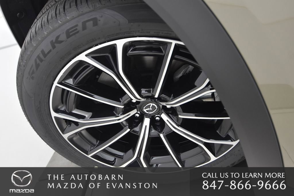 Certified 2025 MAZDA CX-70 Plug-In Hybrid w/ Premium Pkg image 37