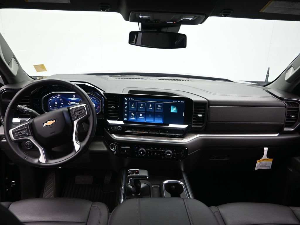 Used 2024 Chevrolet Silverado 1500 LTZ RWD image 21
