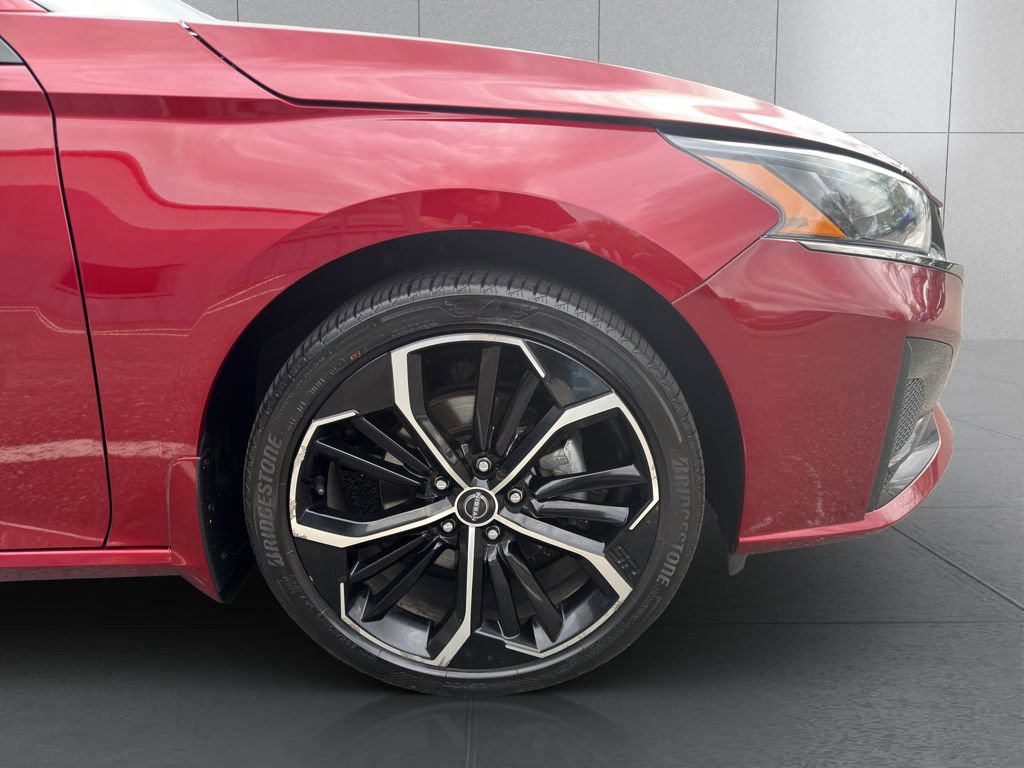 Used 2023 Nissan Altima 2.5 SR w/ SR Premium Package AWD/4WD image 25