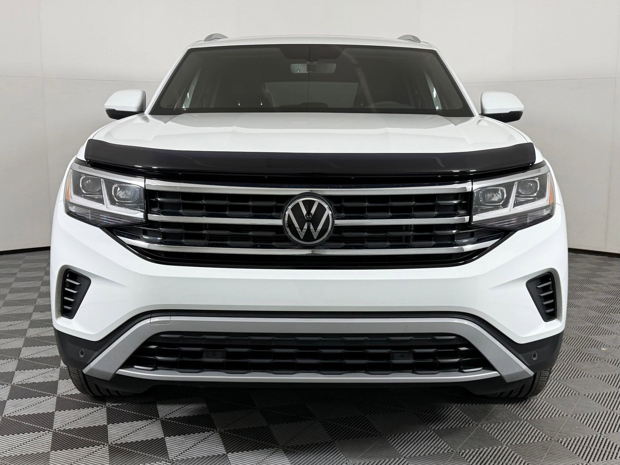 Used 2022 Volkswagen Atlas Cross Sport SE image 4