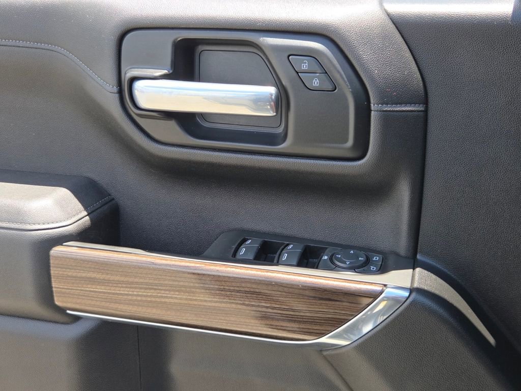 Used 2021 Chevrolet Silverado 1500 LT RWD image 26