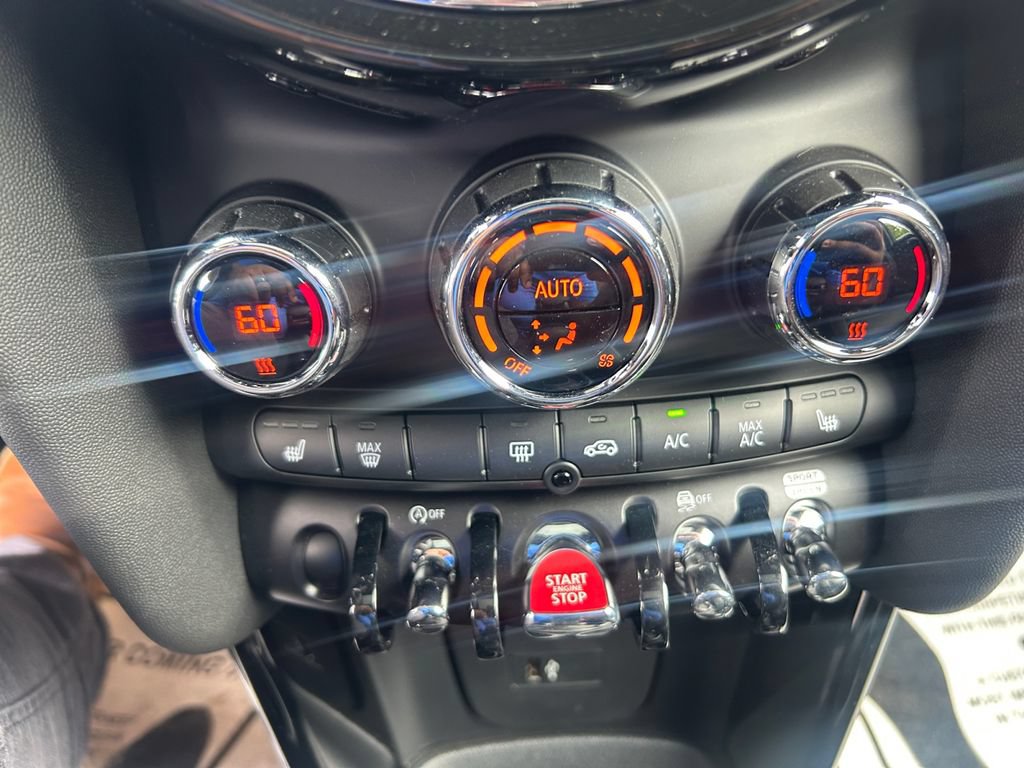 Used 2024 MINI Cooper S w/ Signature Upholstery Package FWD image 19