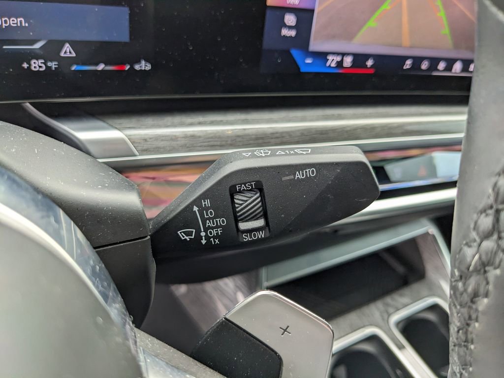 Used 2025 BMW 740i image 30