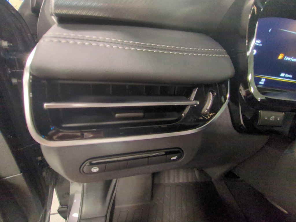 New 2027 INFINITI QX65 Luxe w/ Cargo Package AWD/4WD image 13