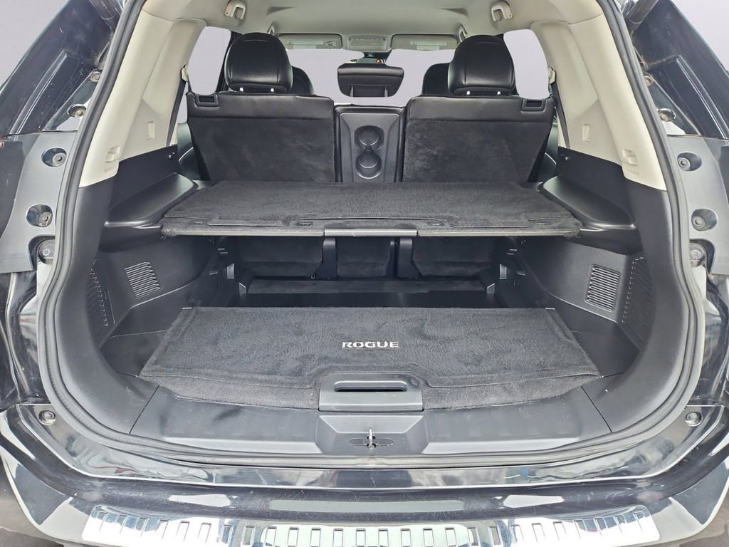 Used 2017 Nissan Rogue SL image 36