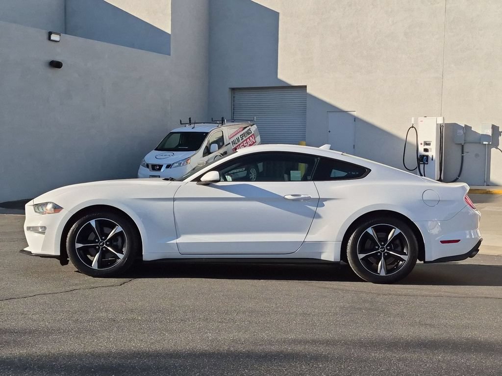 Used 2021 Ford Mustang Coupe RWD image 3