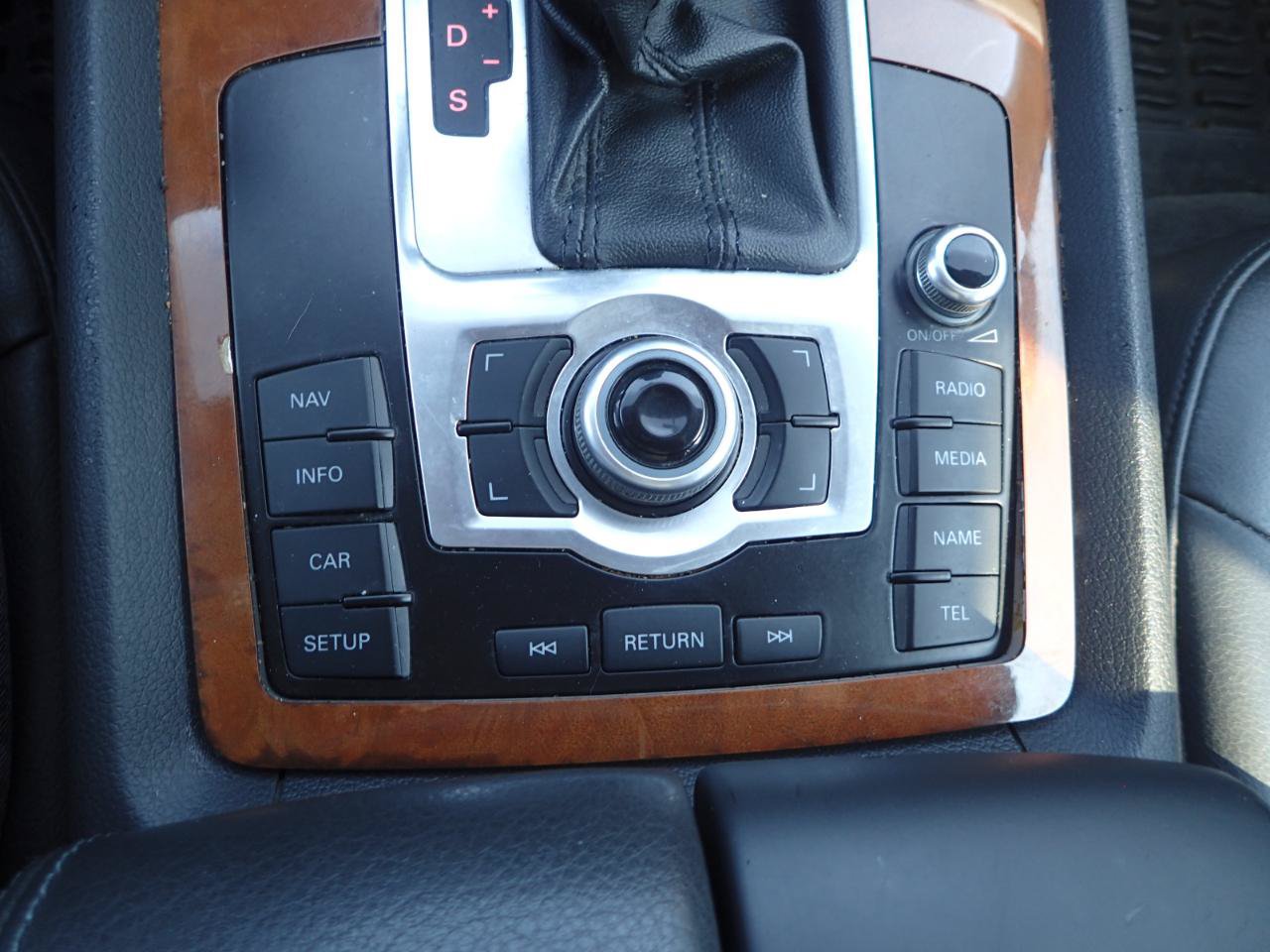 Used 2011 Audi Q7 TDI Premium Plus AWD/4WD image 24