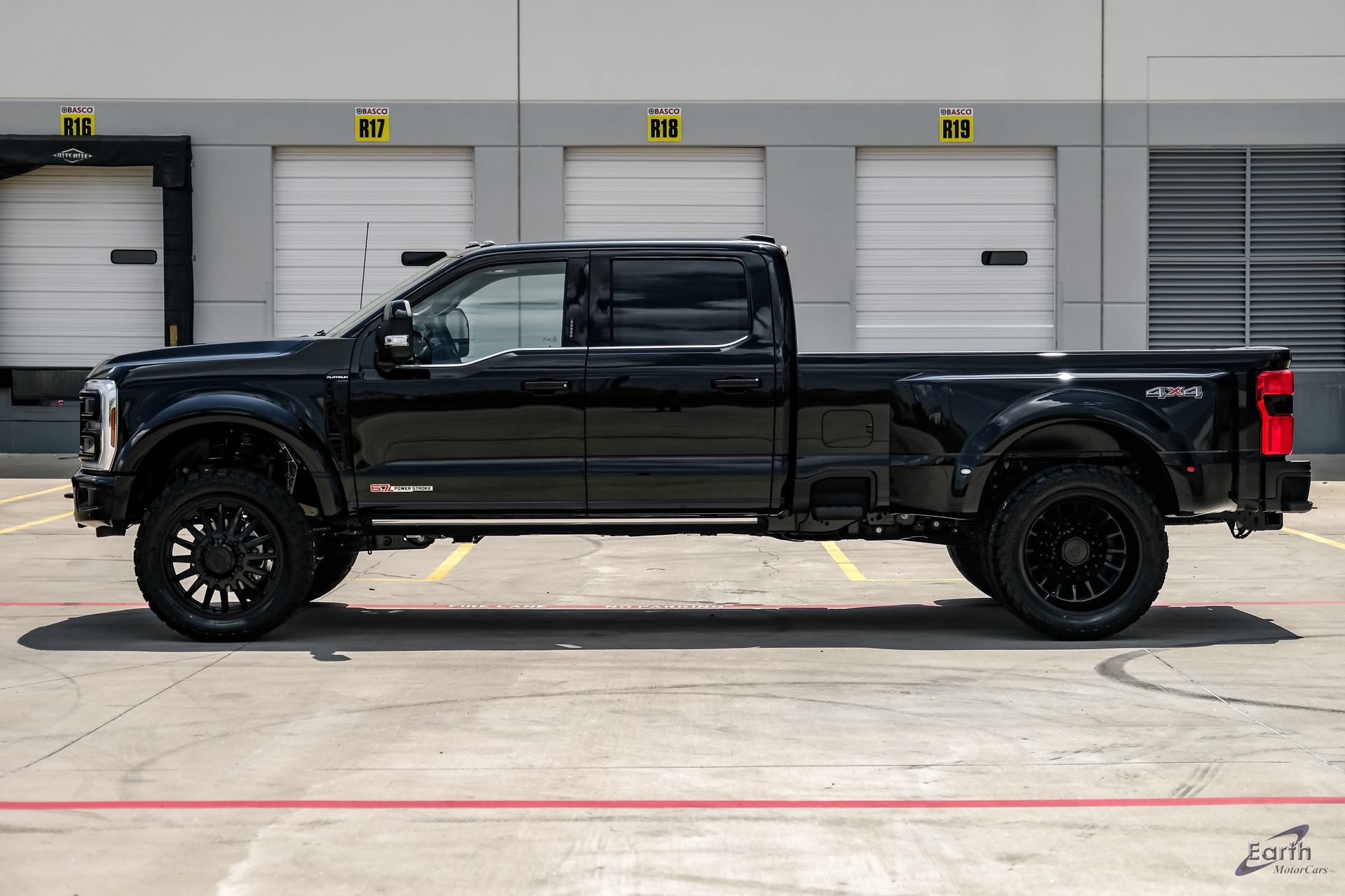 Used 2026 Ford F450 Platinum w/ Platinum Plus Package AWD/4WD image 7