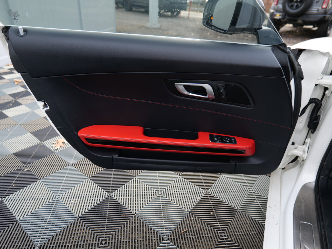 Used 2017 Mercedes-Benz AMG GT Coupe image 12