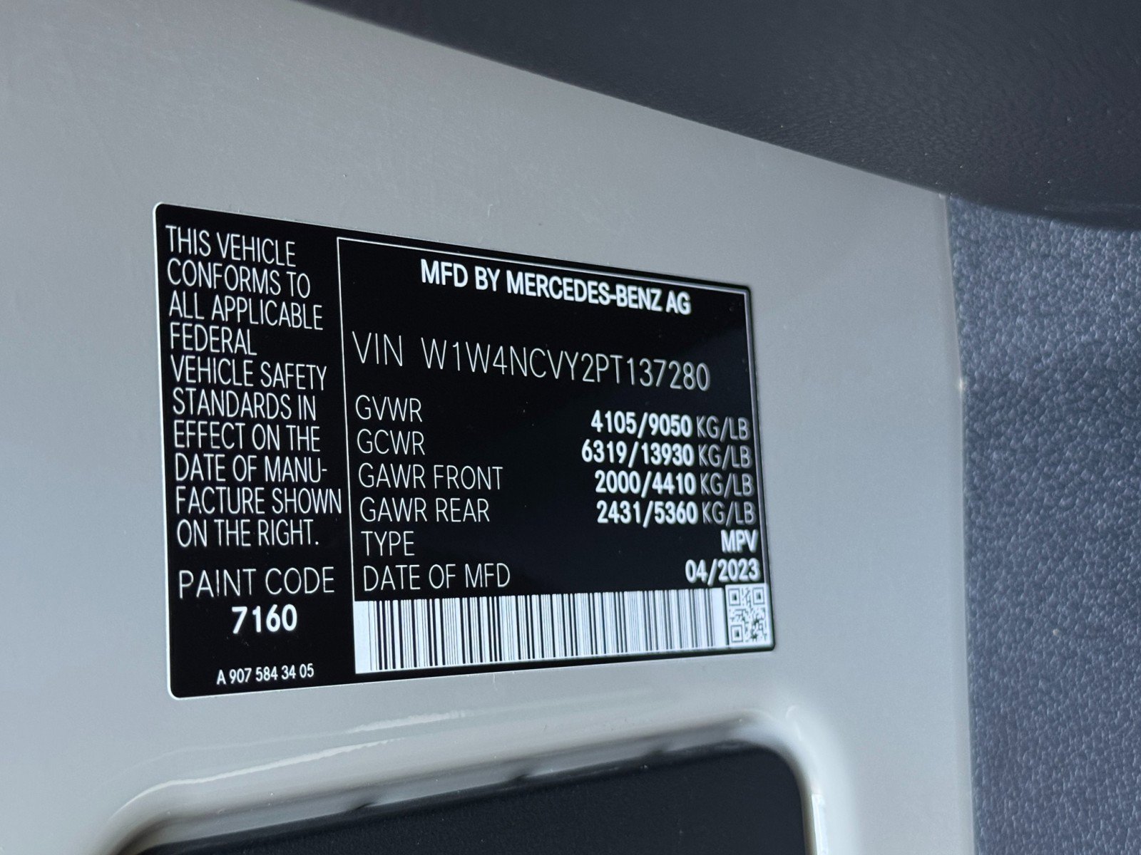 Used 2023 Mercedes-Benz Sprinter 2500 image 36