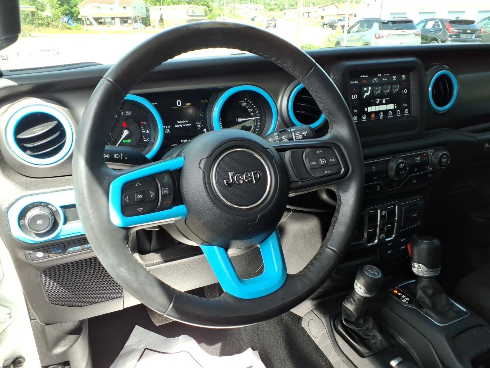 Used 2023 Jeep Wrangler Unlimited w/ Cold Weather Group AWD/4WD image 7