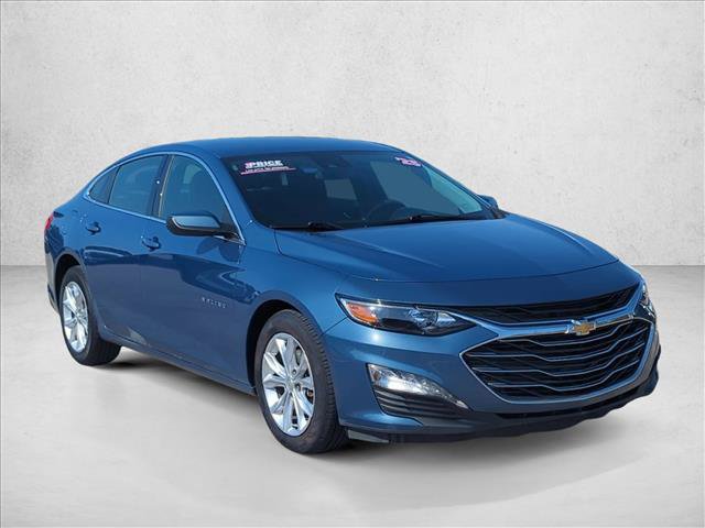 Used 2025 Chevrolet Malibu LT FWD image 3