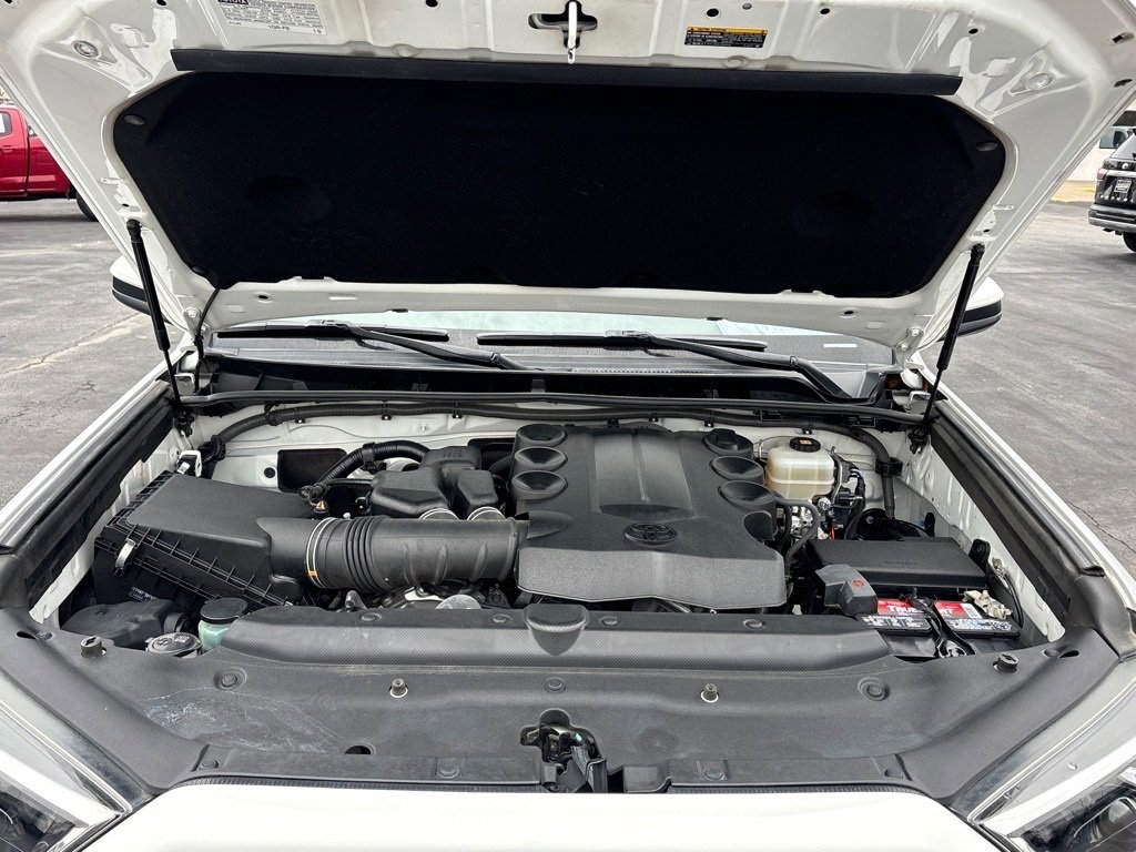 Used 2018 Toyota 4Runner SR5 image 31